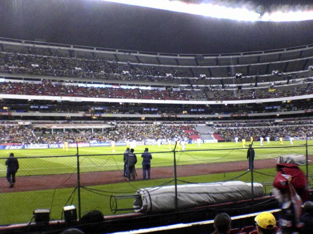 Partido América contra Pachuca visto desde la banda del estadio