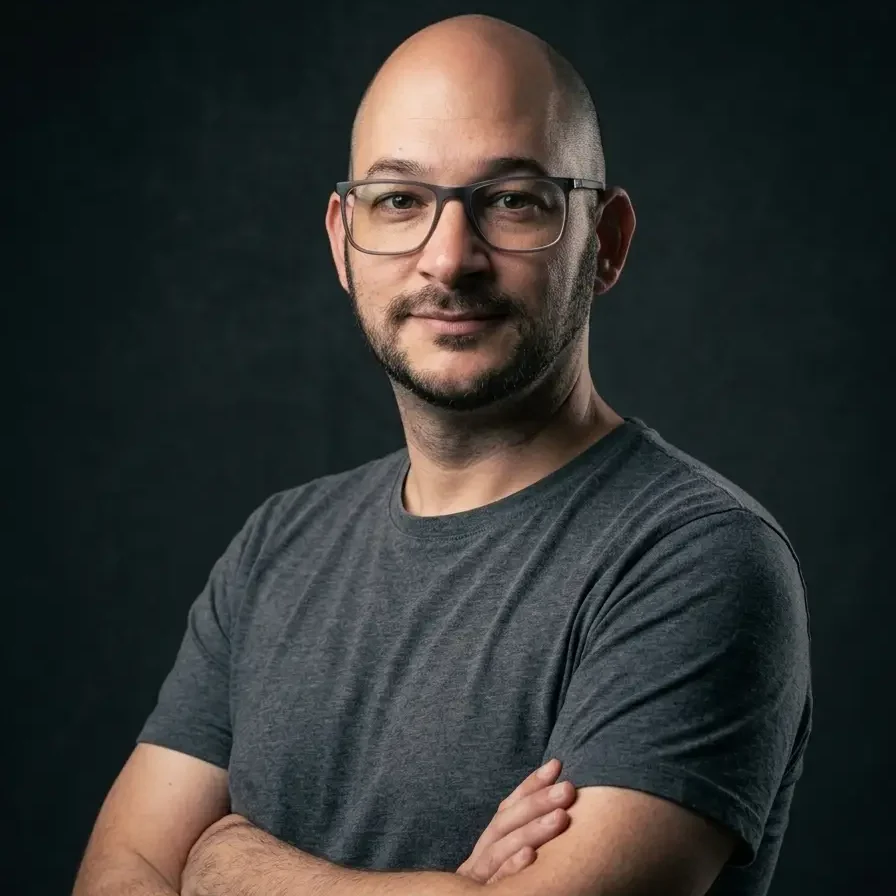 Gastón Schapiro, autor en Tribuna Central